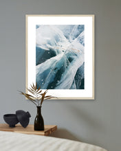 Load image into Gallery viewer, Cold Beauty #03