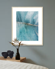 Load image into Gallery viewer, Cold Beauty #04